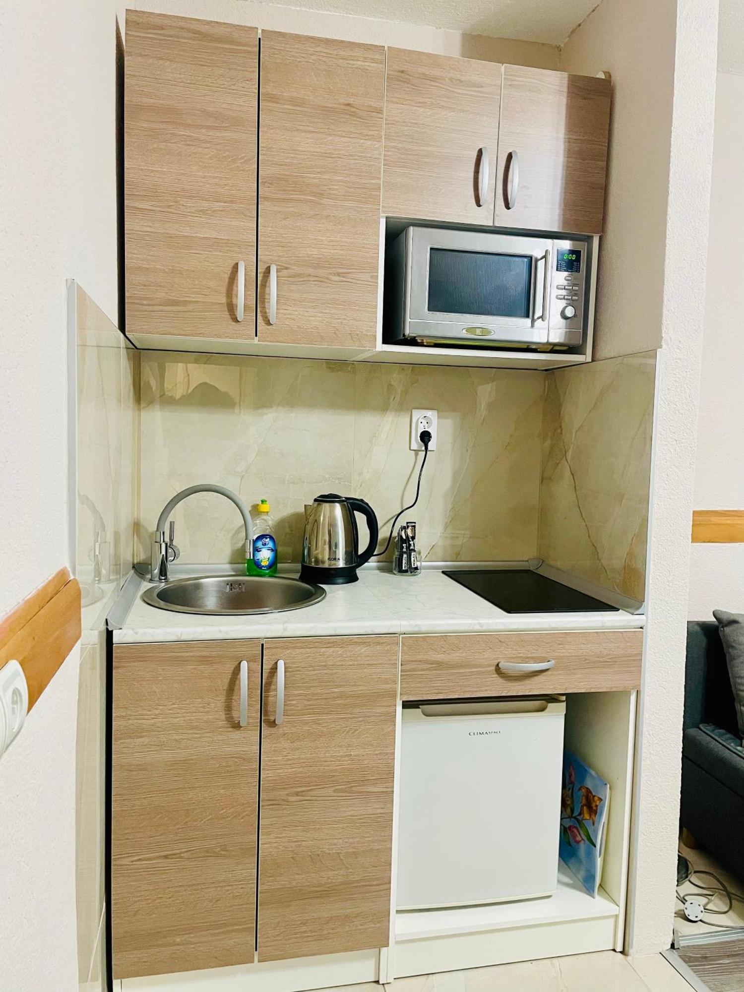 T&N Studio-Center-Free Parking,Ac,Train-Bus Station Sarajevo Bagian luar foto