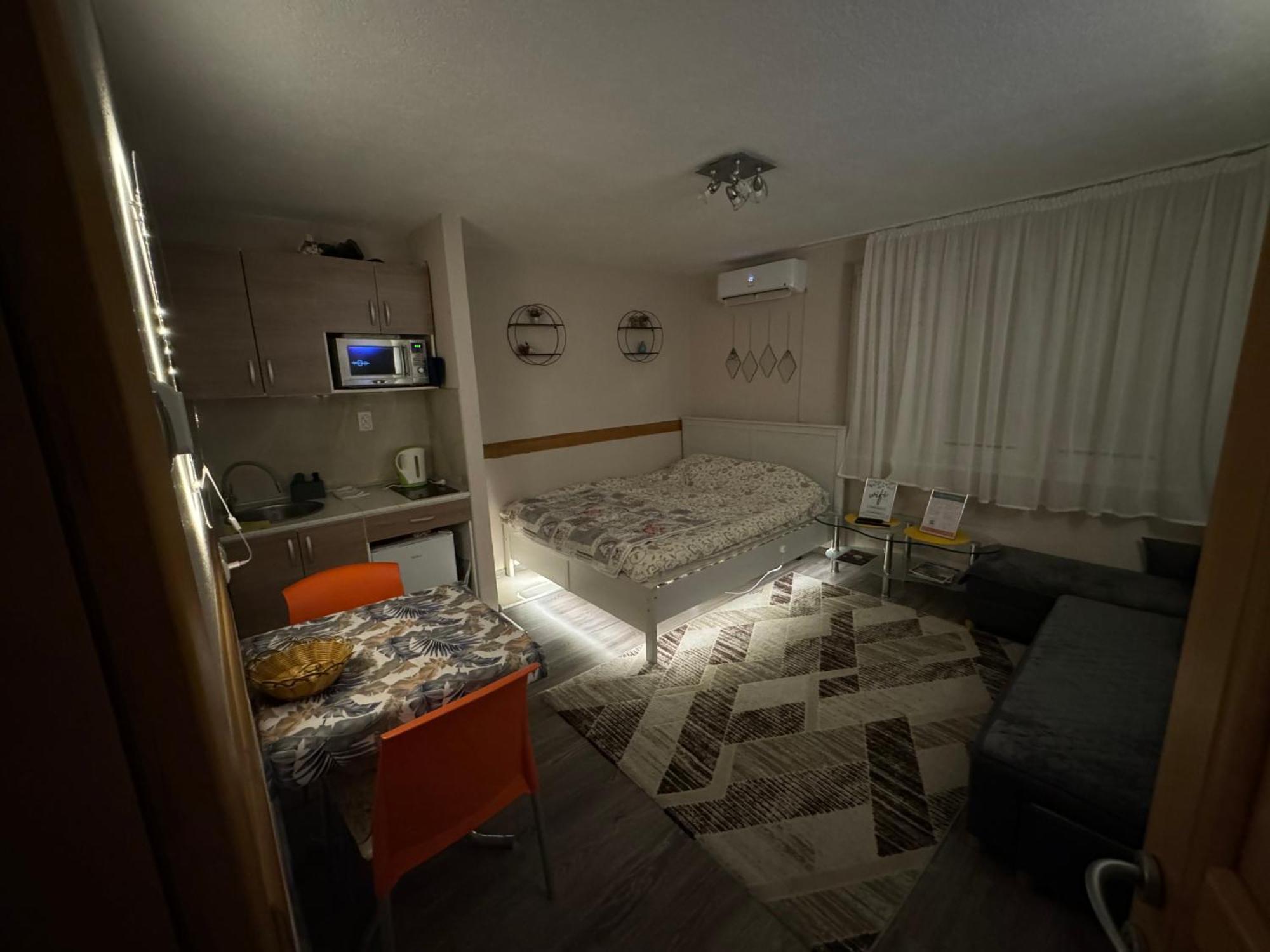 T&N Studio-Center-Free Parking,Ac,Train-Bus Station Sarajevo Bagian luar foto